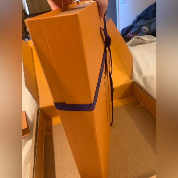 Long authentic brand new rare abd collectible Louis Vuitton box w/ ribbon
